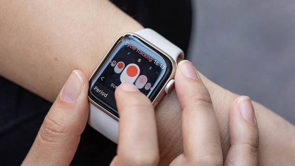 Theo dõi chu kỳ kinh nguyệt chính xác cho chị em nhờ vào cảm biến nhiệt trên Apple Watch Series 8  